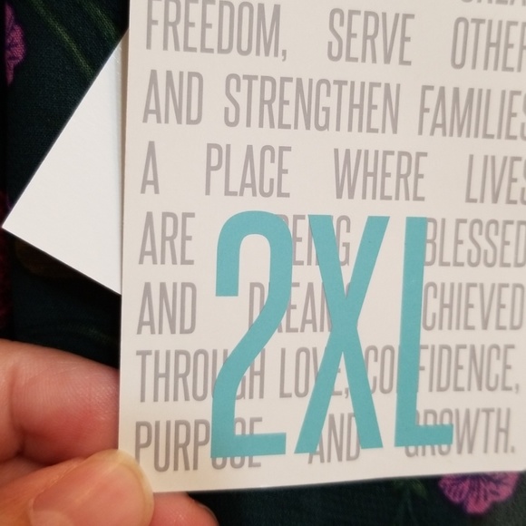 Lularoe Lola - Picture 3 of 3